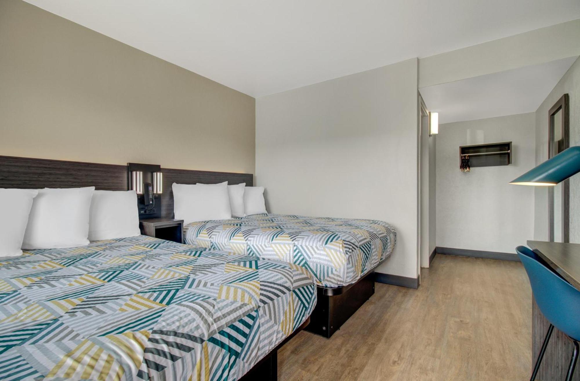 Hotel 6-venice, Fl